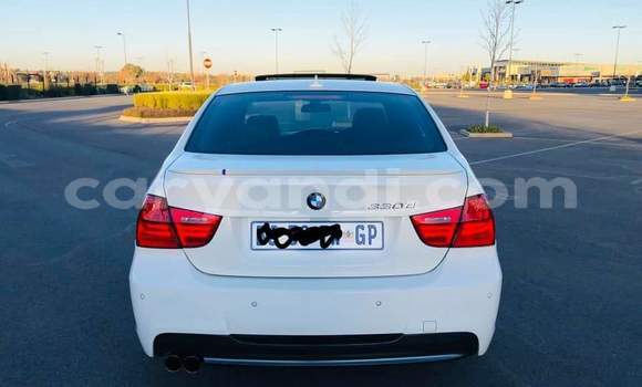 Acheter Occasion Voiture BMW 3–Series Blanc à Kitwe, Zambie Acheter Occasion Voiture BMW 3–Series Blanc à Kitwe, Zambie