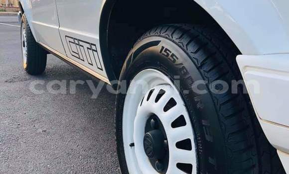 Acheter Occasion Voiture Volkswagen Golf Blanc à Kitwe, Zambie Acheter Occasion Voiture Volkswagen Golf Blanc à Kitwe, Zambie