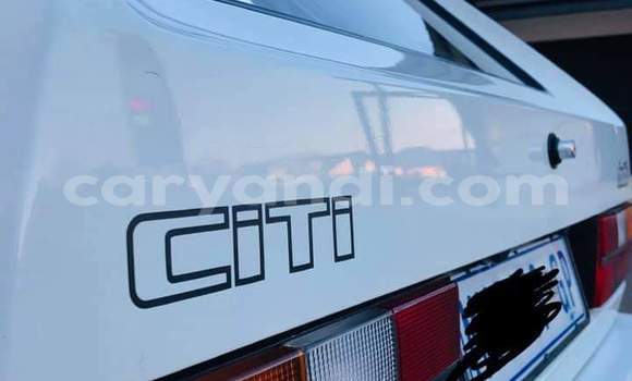 Acheter Occasion Voiture Volkswagen Golf Blanc à Kitwe, Zambie Acheter Occasion Voiture Volkswagen Golf Blanc à Kitwe, Zambie