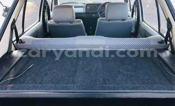 Acheter Occasion Voiture Volkswagen Golf Blanc à Kitwe, Zambie Acheter Occasion Voiture Volkswagen Golf Blanc à Kitwe, Zambie