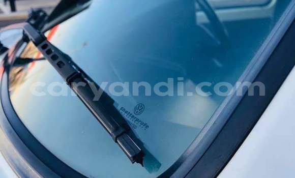 Acheter Occasion Voiture Volkswagen Golf Blanc à Kitwe, Zambie Acheter Occasion Voiture Volkswagen Golf Blanc à Kitwe, Zambie