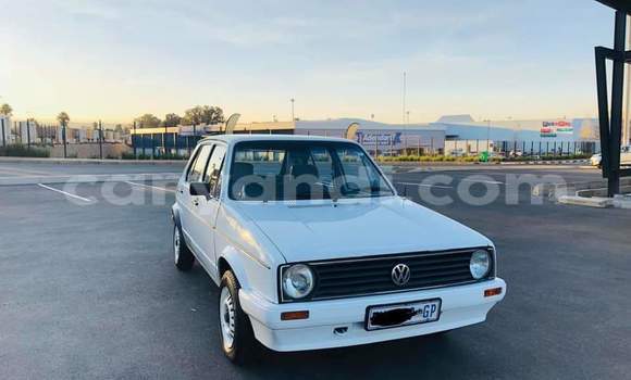 Acheter Occasion Voiture Volkswagen Golf Blanc à Kitwe, Zambie Acheter Occasion Voiture Volkswagen Golf Blanc à Kitwe, Zambie
