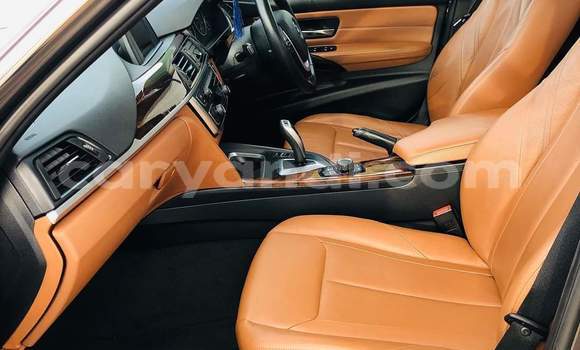 Tenga Tsaru BMW 3–Series Bhurawuni Mota in Kitwe in Zambia Tenga Tsaru BMW 3–Series Bhurawuni Mota in Kitwe in Zambia