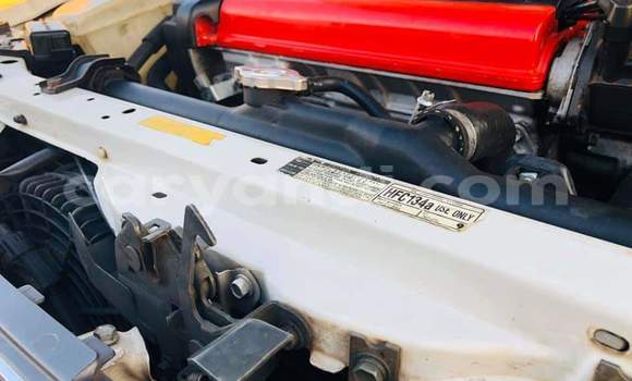 Acheter Occasion Voiture Toyota Corolla Blanc à Kitwe, Zambie Acheter Occasion Voiture Toyota Corolla Blanc à Kitwe, Zambie