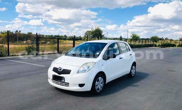 Buy Used Toyota Yaris White Car in Livingstone in Zambia Buy Used Toyota Yaris White Car in Livingstone in Zambia