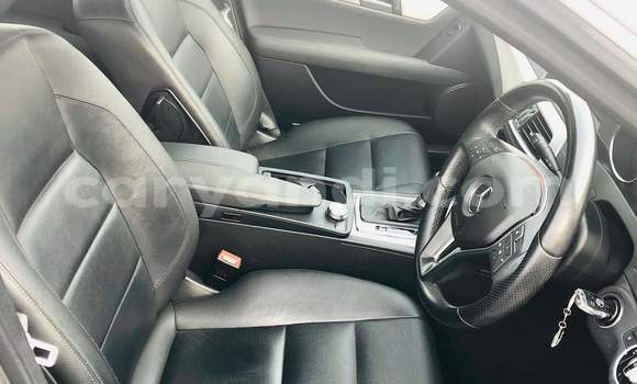Acheter Occasion Voiture Mercedes‒Benz C–Class Gris à Livingstone, Zambie Acheter Occasion Voiture Mercedes‒Benz C–Class Gris à Livingstone, Zambie