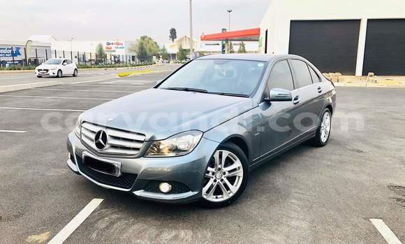 Acheter Occasion Voiture Mercedes‒Benz C–Class Gris à Livingstone, Zambie Acheter Occasion Voiture Mercedes‒Benz C–Class Gris à Livingstone, Zambie