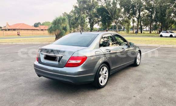 Acheter Occasion Voiture Mercedes‒Benz C–Class Gris à Livingstone, Zambie Acheter Occasion Voiture Mercedes‒Benz C–Class Gris à Livingstone, Zambie