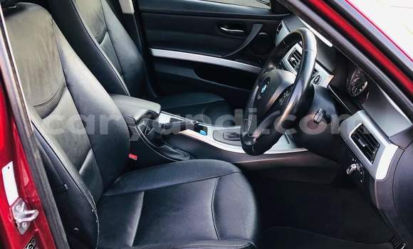 Tenga Tsaru BMW 3–Series Tsvuku Mota in Kitwe in Zambia Tenga Tsaru BMW 3–Series Tsvuku Mota in Kitwe in Zambia