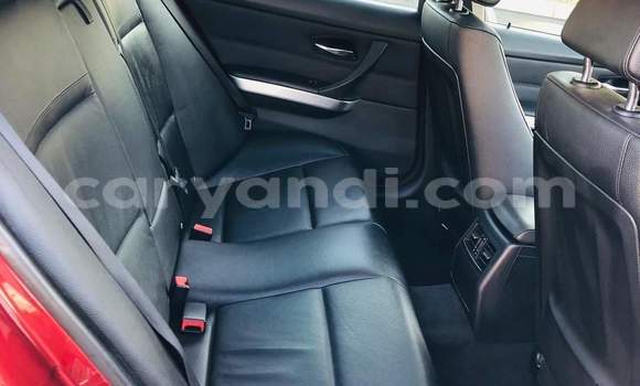 Tenga Tsaru BMW 3–Series Tsvuku Mota in Kitwe in Zambia Tenga Tsaru BMW 3–Series Tsvuku Mota in Kitwe in Zambia