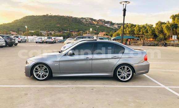 Acheter Occasion Voiture BMW 3–Series Gris à Kitwe, Zambie Acheter Occasion Voiture BMW 3–Series Gris à Kitwe, Zambie