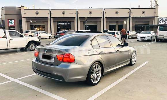 Acheter Occasion Voiture BMW 3–Series Gris à Kitwe, Zambie Acheter Occasion Voiture BMW 3–Series Gris à Kitwe, Zambie