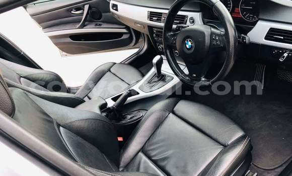 Acheter Occasion Voiture BMW 3–Series Gris à Zambèze, Nord-Ouest Acheter Occasion Voiture BMW 3–Series Gris à Zambèze, Nord-Ouest