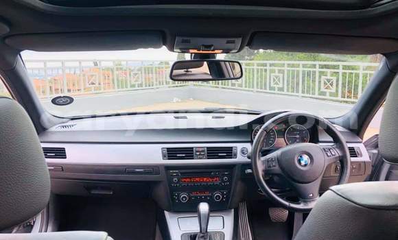 Acheter Occasion Voiture BMW 3–Series Gris à Zambèze, Nord-Ouest Acheter Occasion Voiture BMW 3–Series Gris à Zambèze, Nord-Ouest
