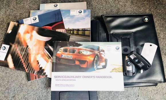 Acheter Occasion Voiture BMW 3–Series Gris à Zambèze, Nord-Ouest Acheter Occasion Voiture BMW 3–Series Gris à Zambèze, Nord-Ouest