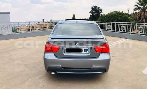 Acheter Occasion Voiture BMW 3–Series Gris à Zambèze, Nord-Ouest Acheter Occasion Voiture BMW 3–Series Gris à Zambèze, Nord-Ouest