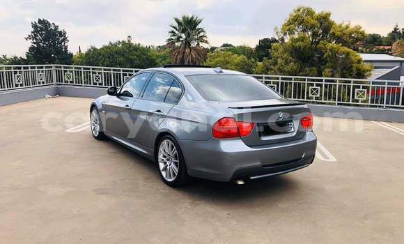 Acheter Occasion Voiture BMW 3–Series Gris à Zambèze, Nord-Ouest Acheter Occasion Voiture BMW 3–Series Gris à Zambèze, Nord-Ouest