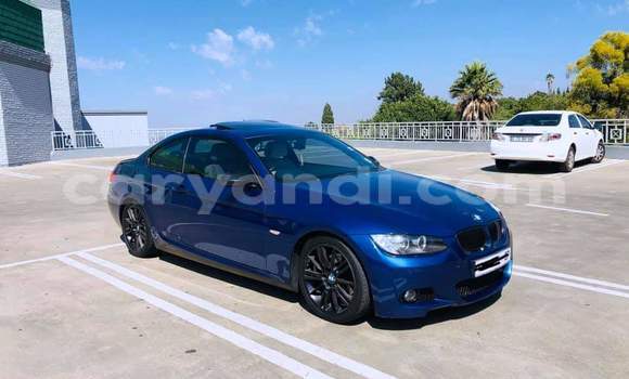 Buy Used BMW 2-Series Blue Car in Solwezi in North-Western