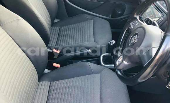 Acheter Occasion Voiture Volkswagen Polo Blanc à Livingstone, Zambie Acheter Occasion Voiture Volkswagen Polo Blanc à Livingstone, Zambie