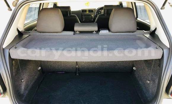 Acheter Occasion Voiture Volkswagen Polo Blanc à Livingstone, Zambie Acheter Occasion Voiture Volkswagen Polo Blanc à Livingstone, Zambie