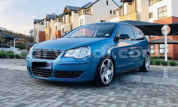 Acheter Occasion Voiture Volkswagen Polo Bleu à Chingola, Zambie Acheter Occasion Voiture Volkswagen Polo Bleu à Chingola, Zambie