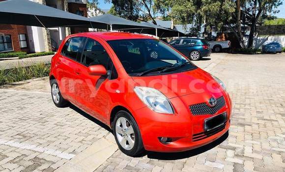 Acheter Occasion Voiture Toyota Yaris Rouge à Lusaka, Zambie