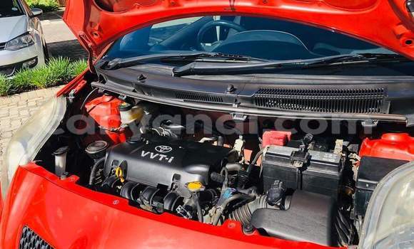Acheter Occasion Voiture Toyota Yaris Rouge à Lusaka, Zambie Acheter Occasion Voiture Toyota Yaris Rouge à Lusaka, Zambie