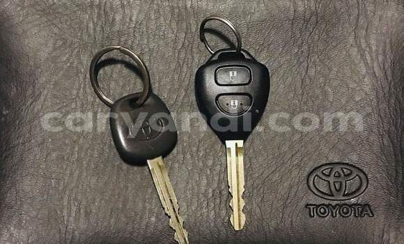 Acheter Occasion Voiture Toyota Yaris Rouge à Lusaka, Zambie Acheter Occasion Voiture Toyota Yaris Rouge à Lusaka, Zambie