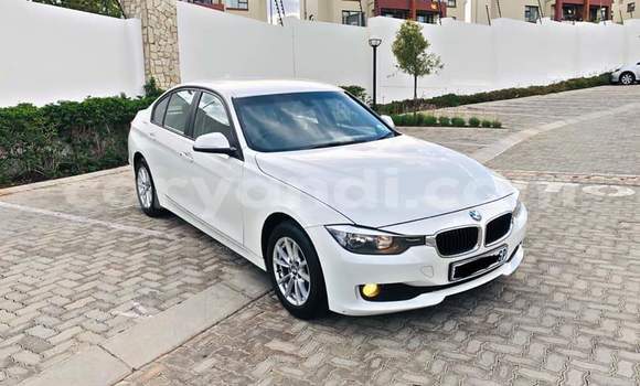 Acheter Occasion Voiture BMW 3–Series Blanc à Chingola, Zambie Acheter Occasion Voiture BMW 3–Series Blanc à Chingola, Zambie