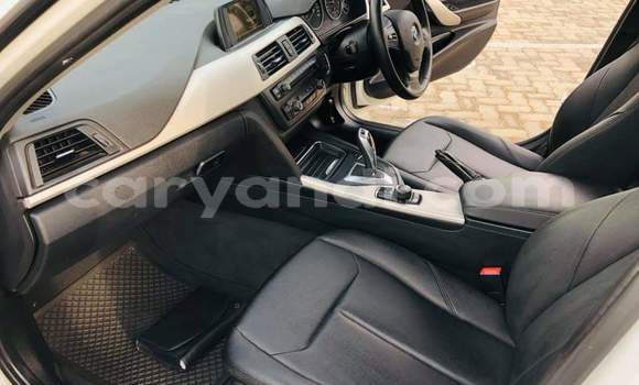 Tenga Tsaru BMW 3–Series Chena Mota in Chingola in Zambia Tenga Tsaru BMW 3–Series Chena Mota in Chingola in Zambia