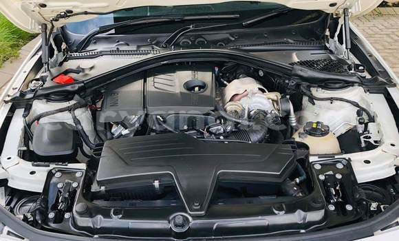 Tenga Tsaru BMW 3–Series Chena Mota in Chingola in Zambia Tenga Tsaru BMW 3–Series Chena Mota in Chingola in Zambia