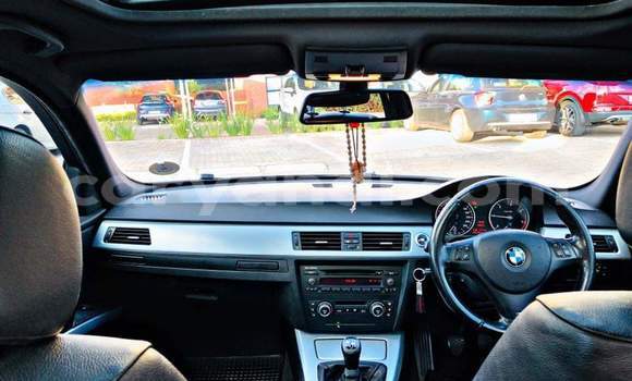Acheter Occasion Voiture BMW 3–Series Bleu à Ndola, Zambie Acheter Occasion Voiture BMW 3–Series Bleu à Ndola, Zambie
