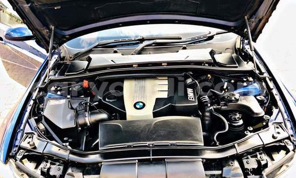 Acheter Occasion Voiture BMW 3–Series Bleu à Ndola, Zambie Acheter Occasion Voiture BMW 3–Series Bleu à Ndola, Zambie