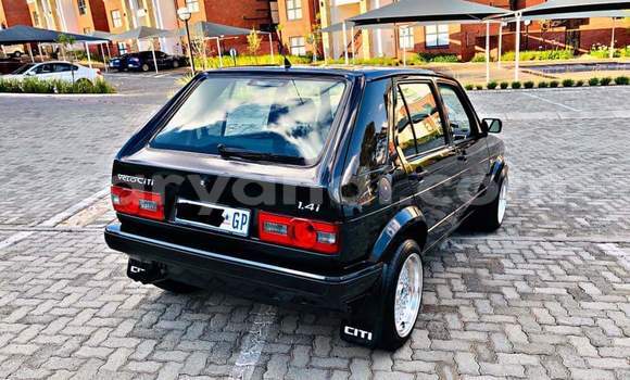 Buy Used Volkswagen Golf Black Car in Livingstone in Zambia Buy Used Volkswagen Golf Black Car in Livingstone in Zambia