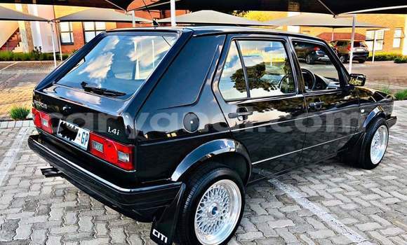 Acheter Occasion Voiture Volkswagen Golf Noir à Livingstone, Zambie Acheter Occasion Voiture Volkswagen Golf Noir à Livingstone, Zambie