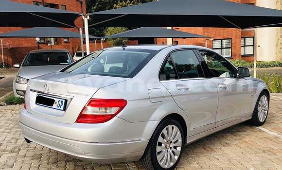 Tenga Tsaru Mercedes‒Benz C–Class Sirivha Mota in Chingola in Zambia Tenga Tsaru Mercedes‒Benz C–Class Sirivha Mota in Chingola in Zambia