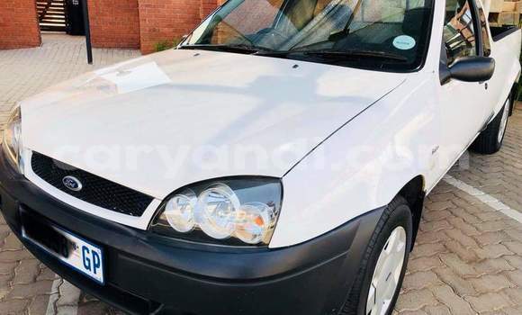 Acheter Occasion Voiture Ford Pickup Blanc à Kitwe, Zambie Acheter Occasion Voiture Ford Pickup Blanc à Kitwe, Zambie