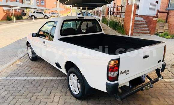 Acheter Occasion Voiture Ford Pickup Blanc à Kitwe, Zambie Acheter Occasion Voiture Ford Pickup Blanc à Kitwe, Zambie