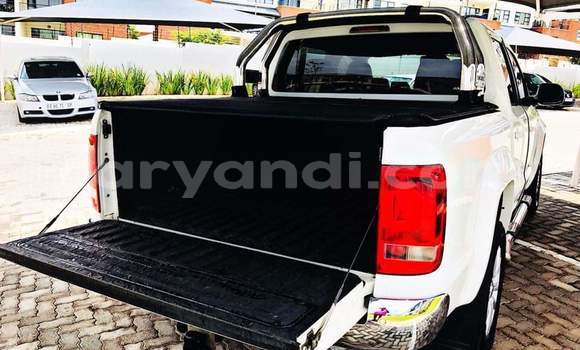 Acheter Occasion Voiture Volkswagen Amarok Blanc à Kitwe, Zambie Acheter Occasion Voiture Volkswagen Amarok Blanc à Kitwe, Zambie