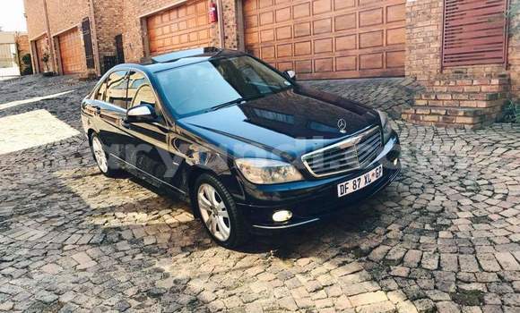 Buy Used Mercedes‒Benz C–Class Black Car in Kitwe in Zambia Buy Used Mercedes‒Benz C–Class Black Car in Kitwe in Zambia