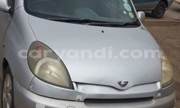 Nunua Ilio tumika Toyota FunCargo Fedha Gari ndani ya Lusaka nchini Zambia Nunua Ilio tumika Toyota FunCargo Fedha Gari ndani ya Lusaka nchini Zambia