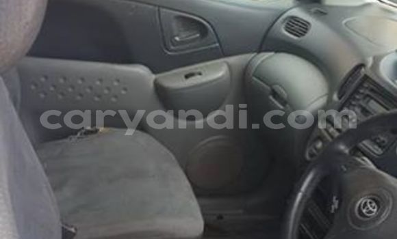 Nunua Ilio tumika Toyota FunCargo Fedha Gari ndani ya Lusaka nchini Zambia Nunua Ilio tumika Toyota FunCargo Fedha Gari ndani ya Lusaka nchini Zambia