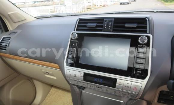 Acheter Occasion Voiture Toyota Land Cruiser Prado Blanc à Lusaka, Zambie Acheter Occasion Voiture Toyota Land Cruiser Prado Blanc à Lusaka, Zambie