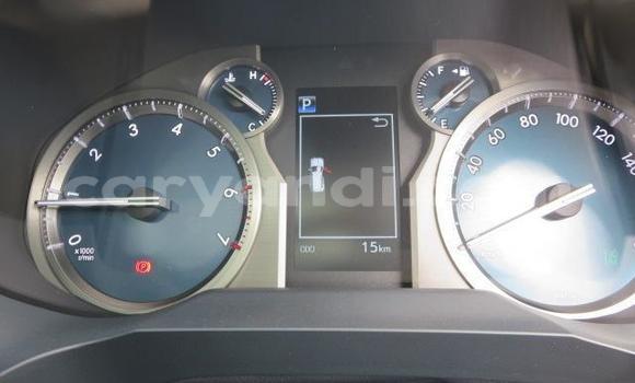 Acheter Occasion Voiture Toyota Land Cruiser Prado Blanc à Lusaka, Zambie Acheter Occasion Voiture Toyota Land Cruiser Prado Blanc à Lusaka, Zambie