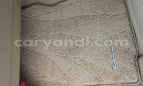 Acheter Occasion Voiture Toyota Land Cruiser Prado Blanc à Lusaka, Zambie Acheter Occasion Voiture Toyota Land Cruiser Prado Blanc à Lusaka, Zambie