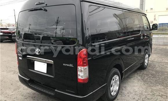 Tenga Tsaru Toyota Hiace Nhema Mota in Ndola in Zambia Tenga Tsaru Toyota Hiace Nhema Mota in Ndola in Zambia