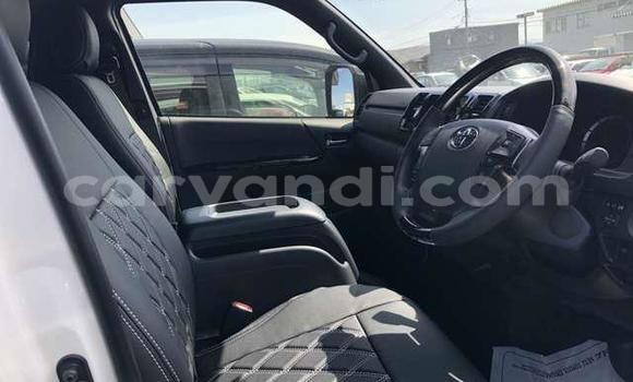 Acheter Occasion Voiture Toyota Hiace Blanc à Chilanga, Lusaka Acheter Occasion Voiture Toyota Hiace Blanc à Chilanga, Lusaka