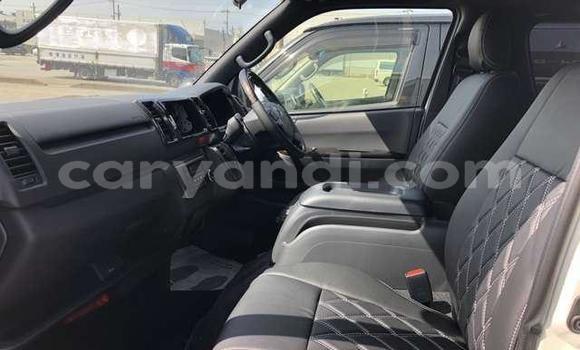 Acheter Occasion Voiture Toyota Hiace Blanc à Chilanga, Lusaka Acheter Occasion Voiture Toyota Hiace Blanc à Chilanga, Lusaka