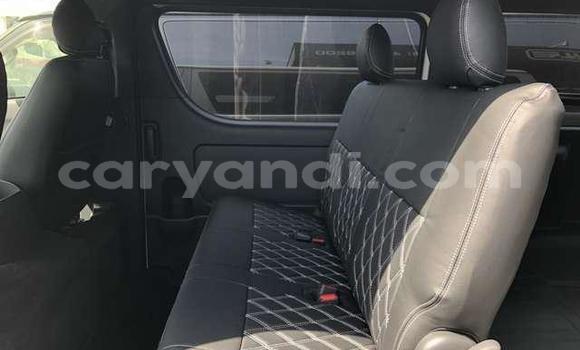 Acheter Occasion Voiture Toyota Hiace Blanc à Chilanga, Lusaka Acheter Occasion Voiture Toyota Hiace Blanc à Chilanga, Lusaka