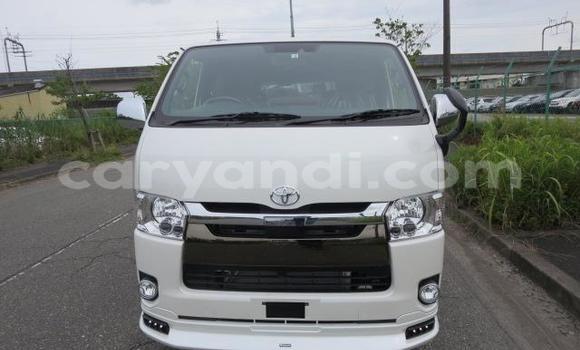 Buy Used Toyota Hiace White Car in Kitwe in Zambia Buy Used Toyota Hiace White Car in Kitwe in Zambia